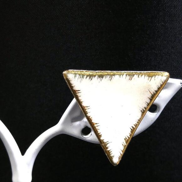 1950s Porcelain Gold Rimmed White Triangle Clip Earrings, Signed Milvern Co - Picture 2 of 9